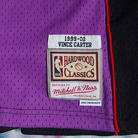 Toronto Raptors Vince Carters 99-00 Jersey - Picture 3 of 9